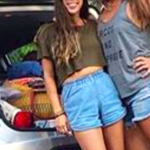 🌿4$ W/ A BUNDLE🌿Olive green crop top